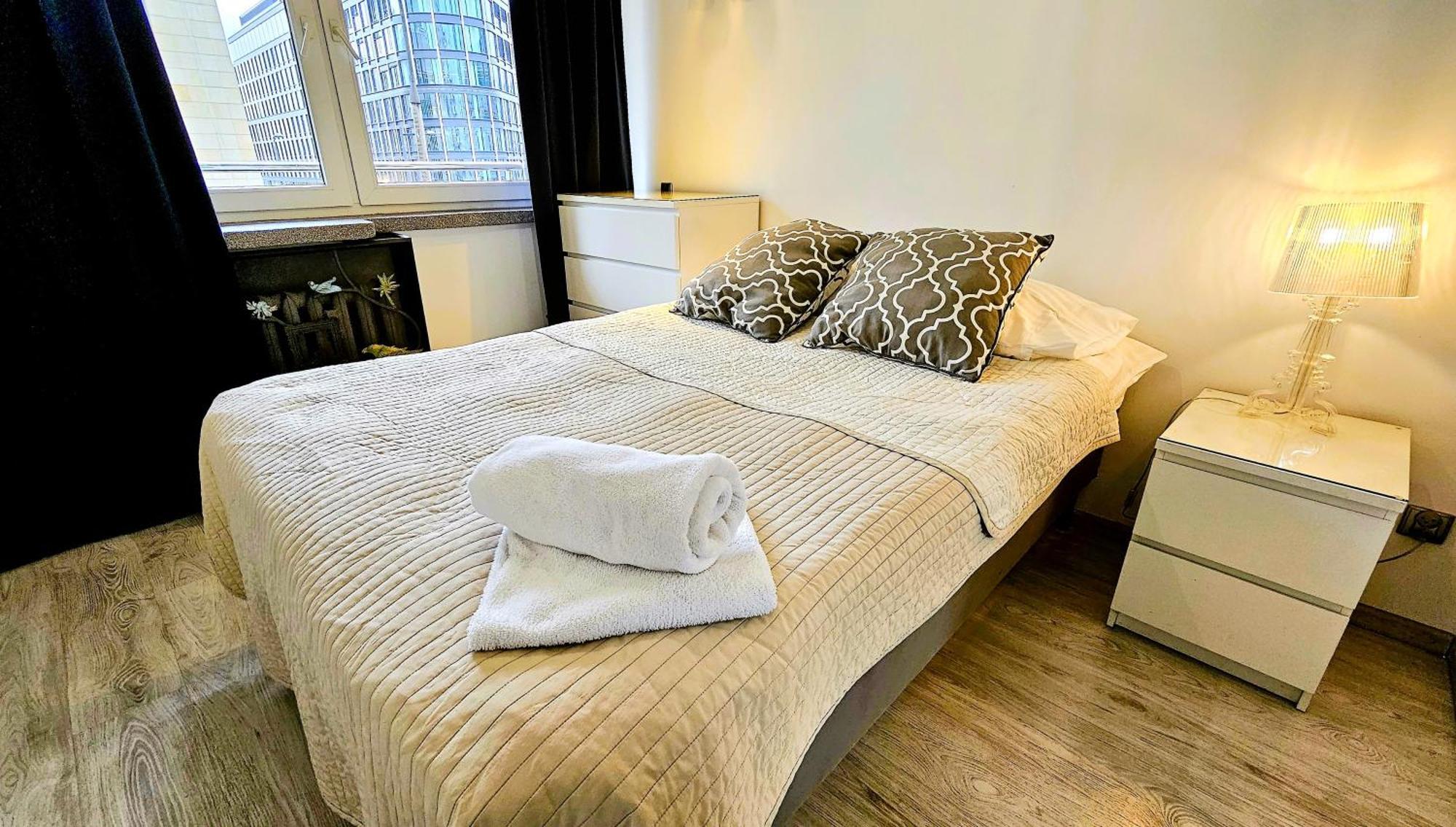 Apartamento Golden View Varsovia Exterior foto